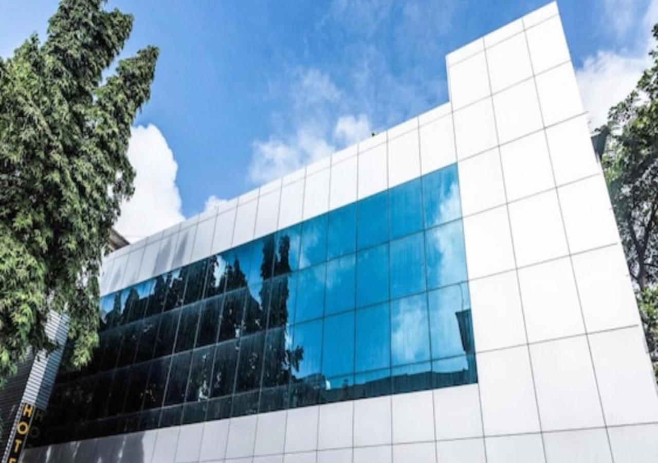 Hotel Elite Continental- Near Mumbai International Airport Andheri East Екстер'єр фото