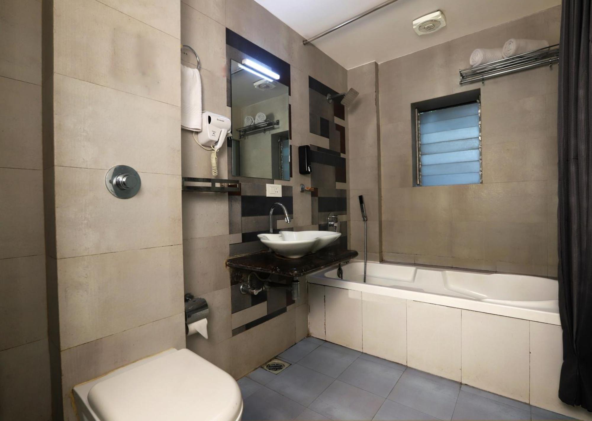 Hotel Elite Continental- Near Mumbai International Airport Andheri East Екстер'єр фото