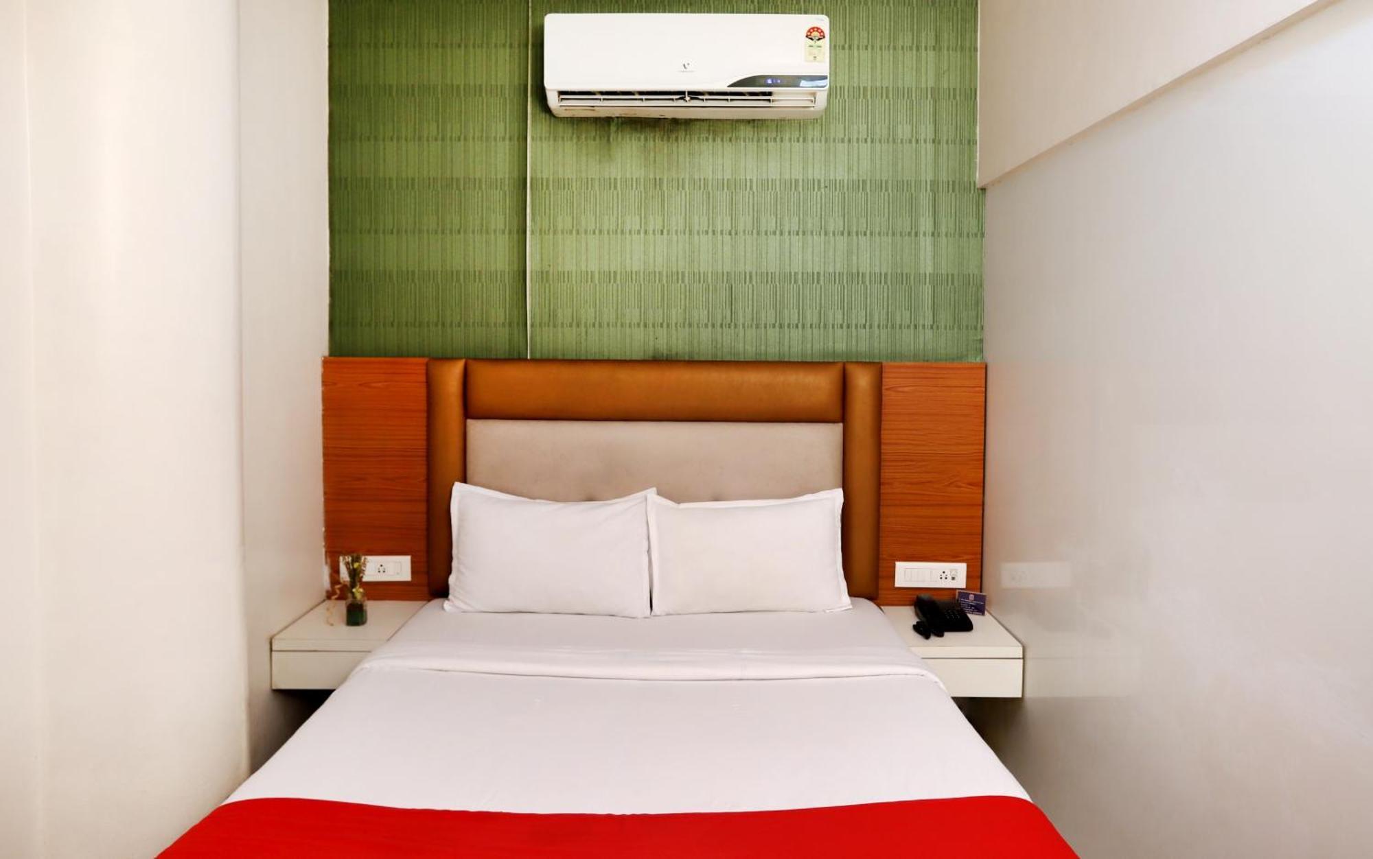 Hotel Elite Continental- Near Mumbai International Airport Andheri East Екстер'єр фото